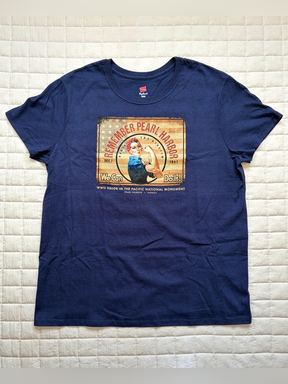 Hanes Remember Pearl Harbor Navy Blue Rosie The Riveter T-Shirt Size L